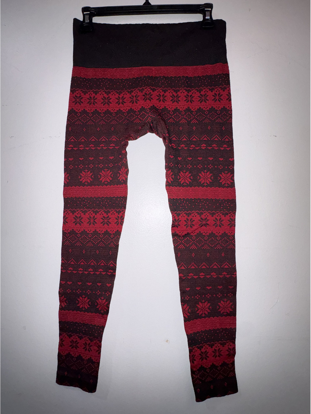 Shosho Women's Medium Red and Black Patterned Leggings